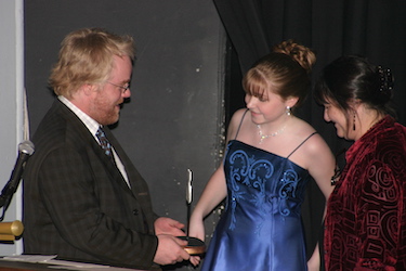 Philip Seymour Hoffman receives his Trudy